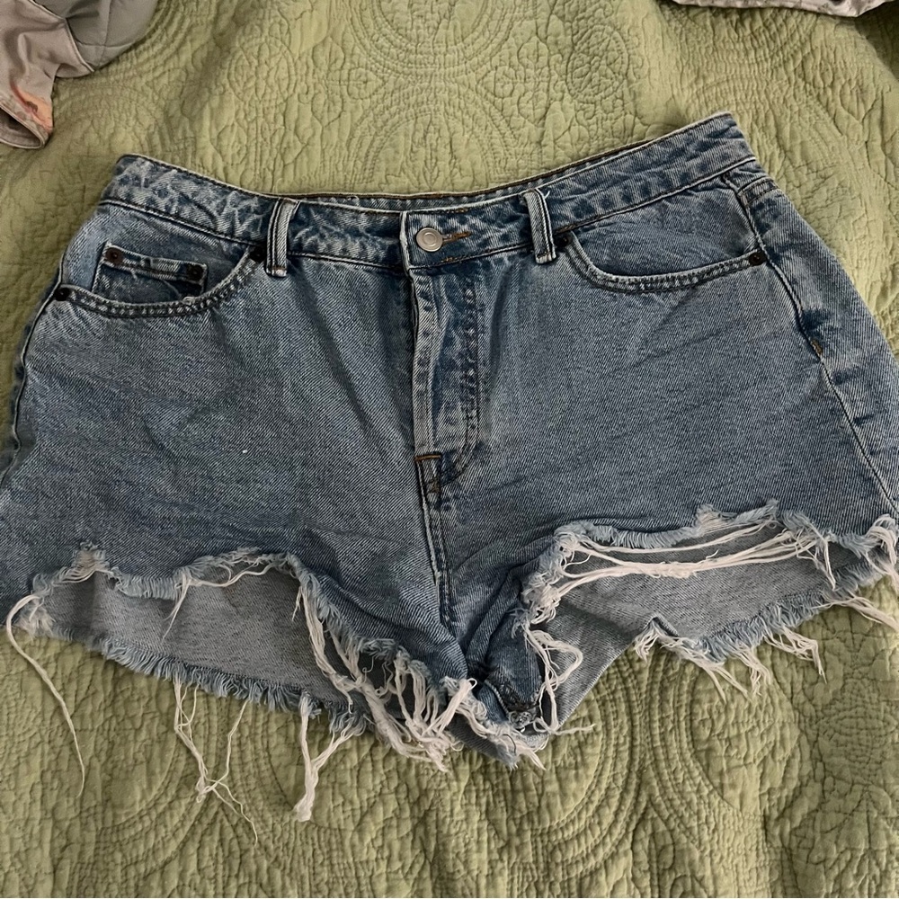 Gianni bini size 28 jean shorts